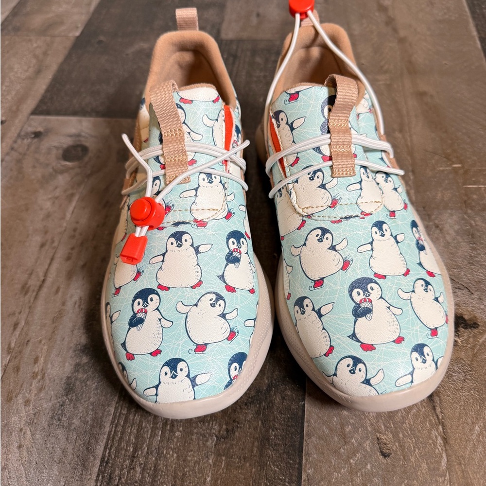 UIN‎ Penguin Print Slip On Sneakers Youth 1 | Cute Novelty Art Shoes EU 32